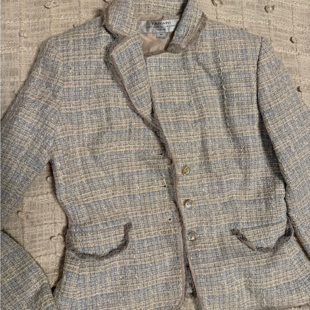 Tahari Beige Tweed Women's Blazer